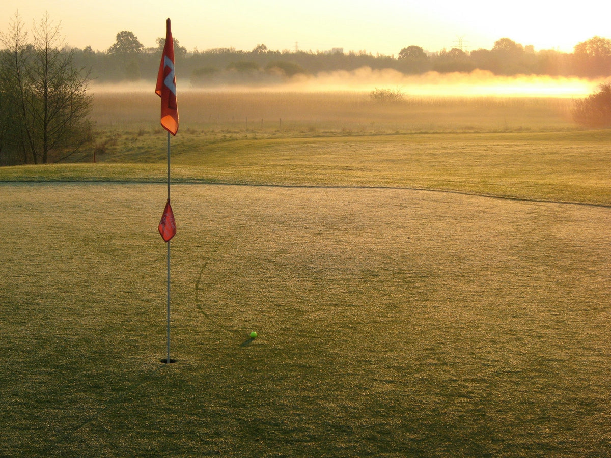 What Size Is a Golf Flag? – The Club Washer