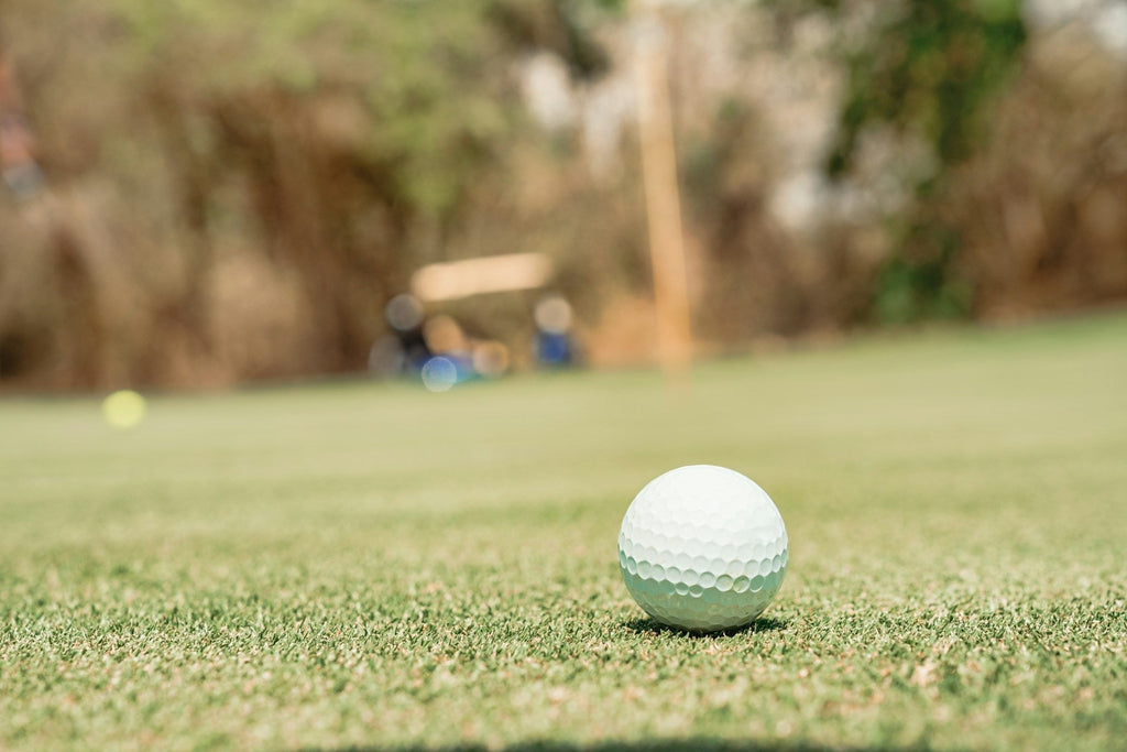 How to Hold a Golf Club - The Club Washer
